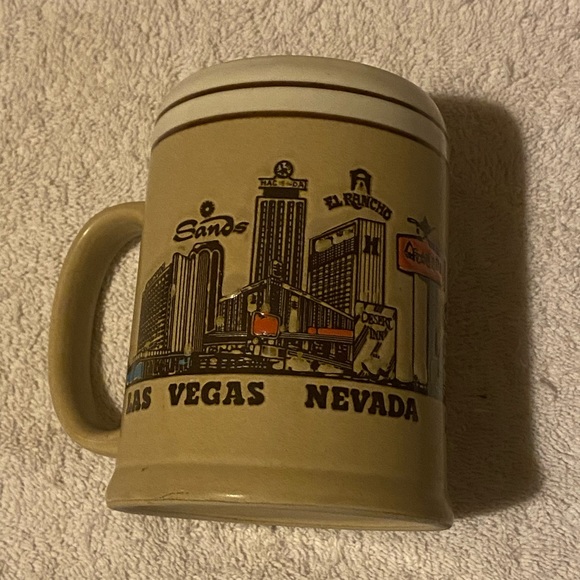 Las Vegas Nevada Vintage Coffee Mug - Picture 2 of 4